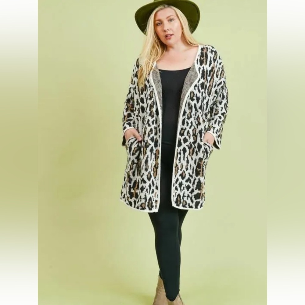 NwT Doe & Rae Animal Print Cardigan w Lining Size S